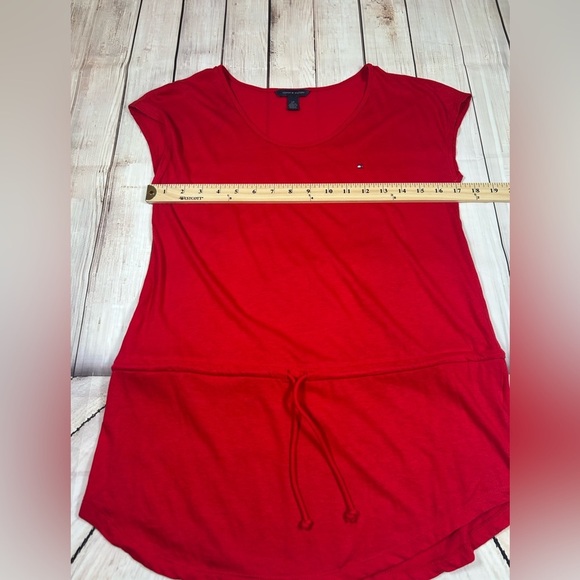 Tommy Hilfiger Women's Red Top. Size Small. - Picture 4 of 6